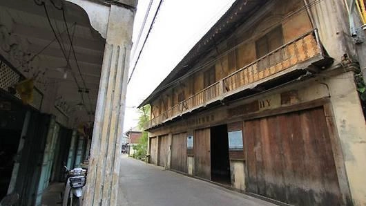 ชุมชนริมน้ำจันทบูร