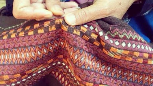 ลายผ้า ลายชีวิต บ้านสันกอง จังหวัดเชียงราย