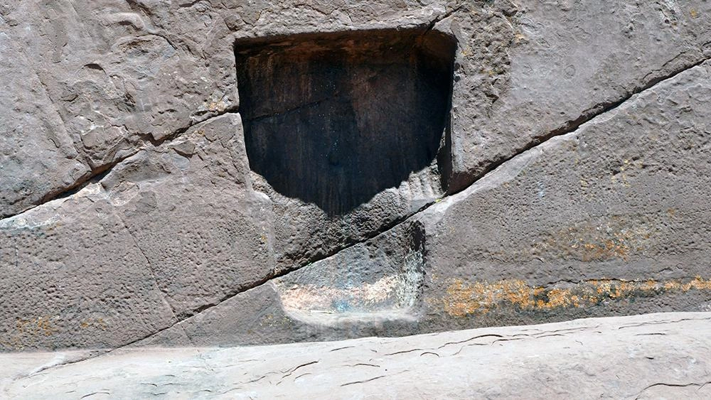 เจาะอดีตลับจากต่างดาว ตอน ดินแดนปริศนา