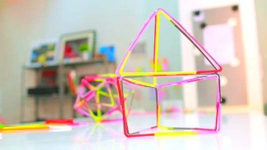 ตัวต่อจากหลอด