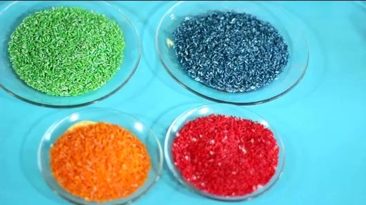 ข้าวสารเปลี่ยนสี