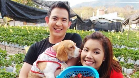 ชมไร่ชิมสตรอว์เบอร์รี กับ “กานดา แย้มบุญเรือง”