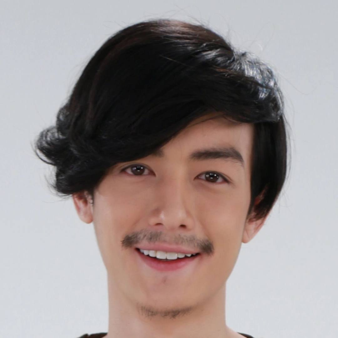 ธนา เอี่ยมนิยม