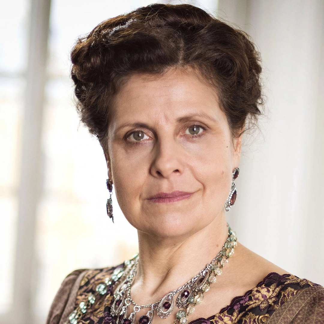 Rebecca Front