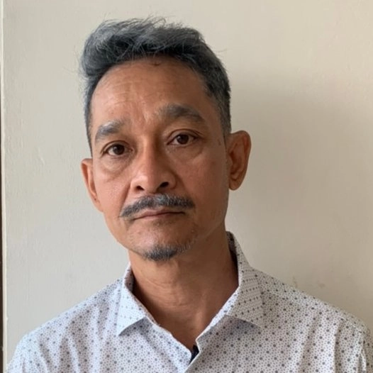 ประดิษฐ ประสาททอง