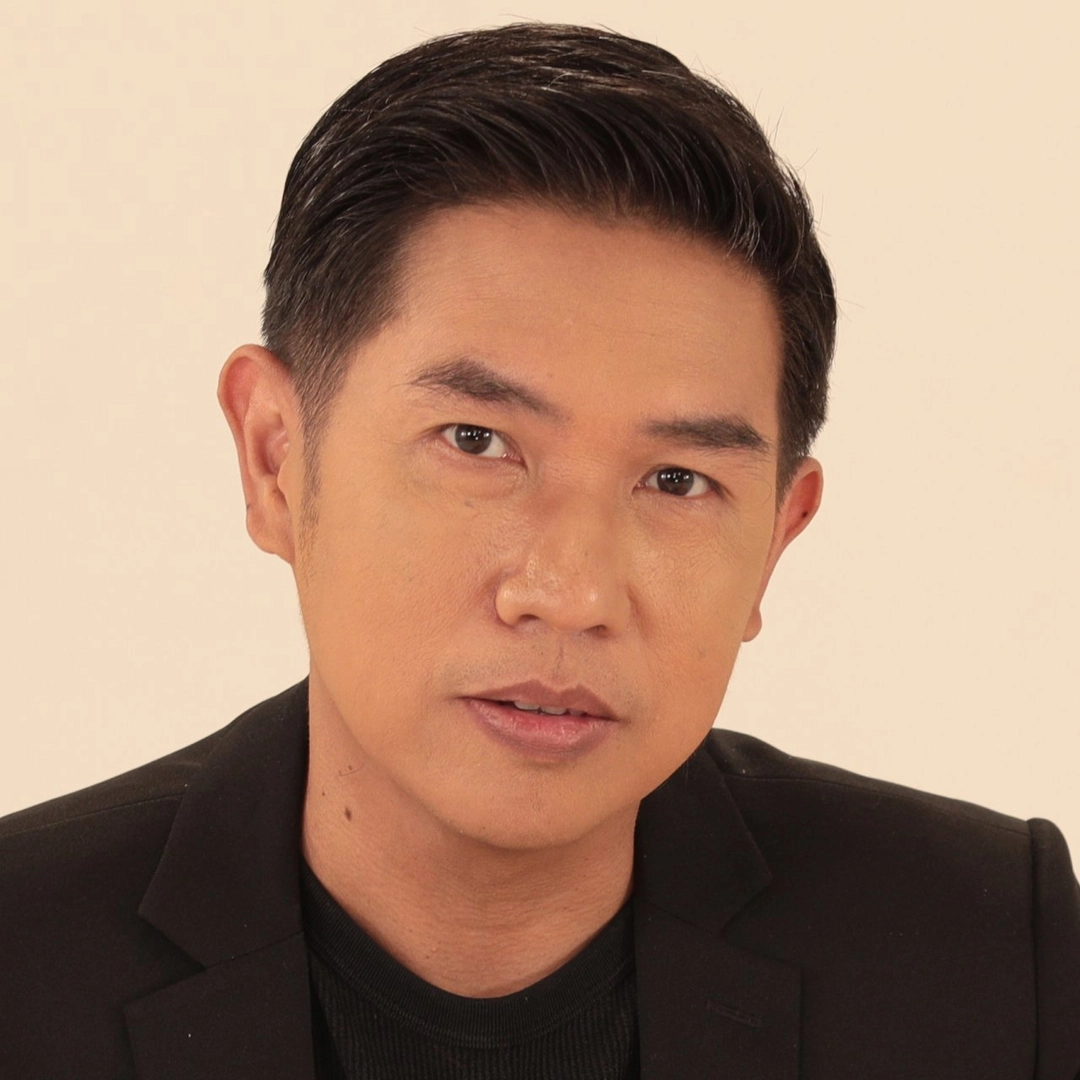 โตมร ศุขปรีชา