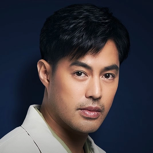 จรณ โสรัตน์