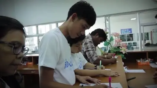 แสงของคนเล็ก