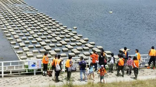 คนกับปลา พึ่งพาในสายน้ำ