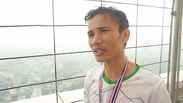 ชีวิตบนเส้นทางวิบาก