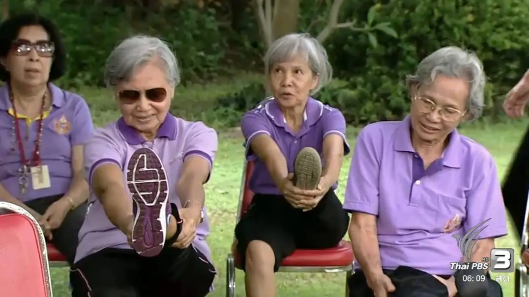 ท่ายืดสะบัก แก้อาการปวดหัวไหล่