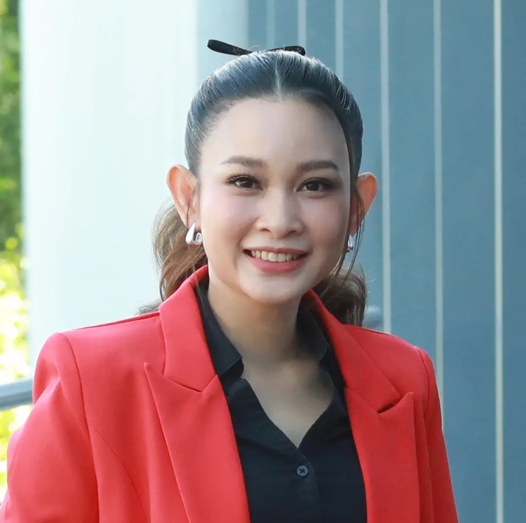 วิภาพร  วัฒนวิทย์