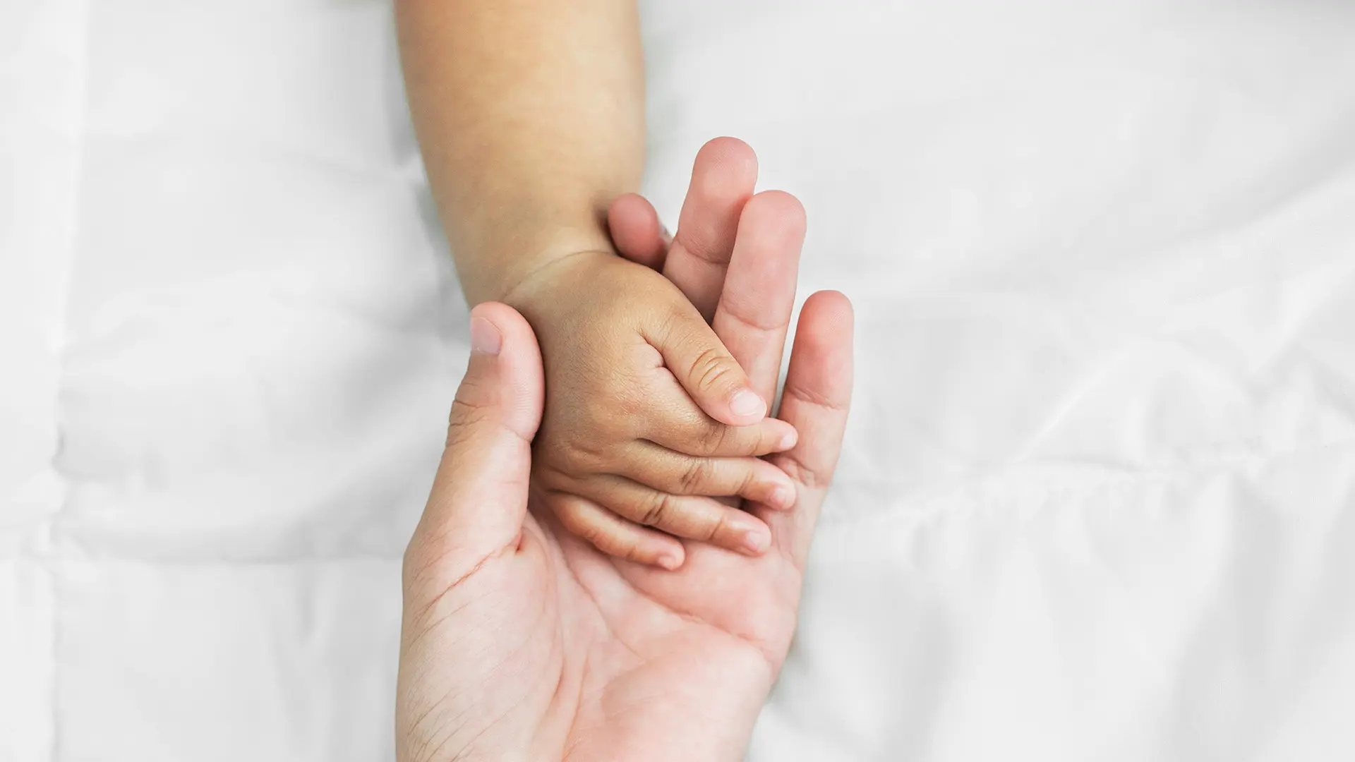 ฤดูฝนต้องระวัง มือเท้าปาก, เสียงเบสความถี่ต่ำ ทำลายหู ?