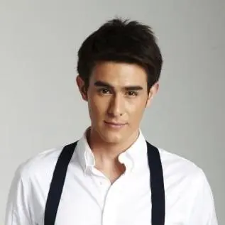 อาเธอร์ บุญ เบญจกุล