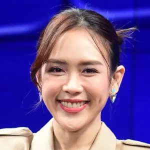 บุศย์สิรินทร์ ยิ่งเกียรติกุล