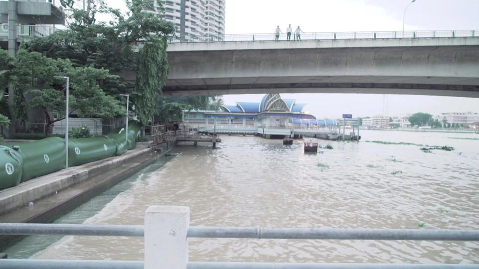 กรุงเทพรอระบาย