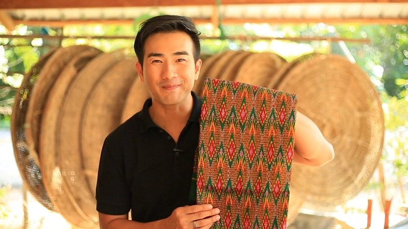 ท้องทุ่งแห่งความสุข บ้านตาหยวก จ.ร้อยเอ็ด