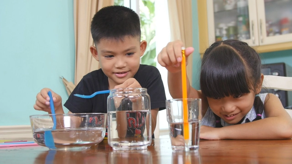 น้ำจอมขยาย