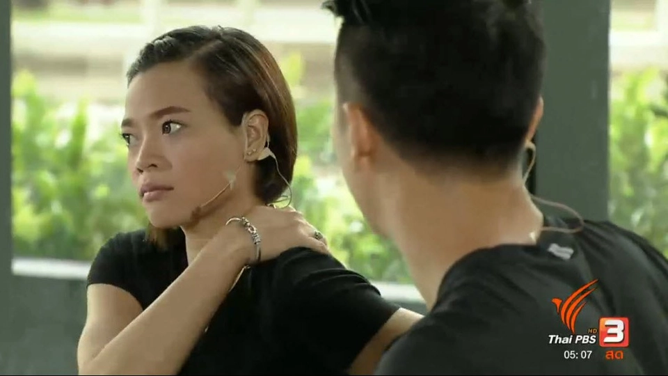 ยืดกล้ามเนื้อสะโพกเเก้เมื่อย บ่า คอ ไหล่