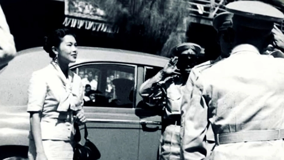 ตามรอยภาพประวัติศาสตร์ "สมเด็จพระบรมราชชนนีพันปีหลวง"