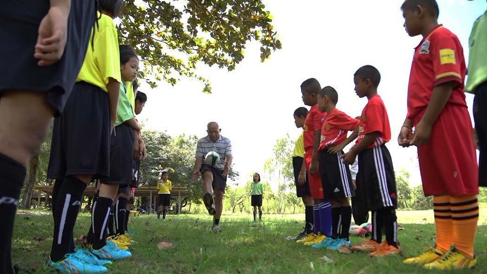 สุธรรม บุญยะผลึก ครูอาสาปั้นนักกีฬารักบี้
