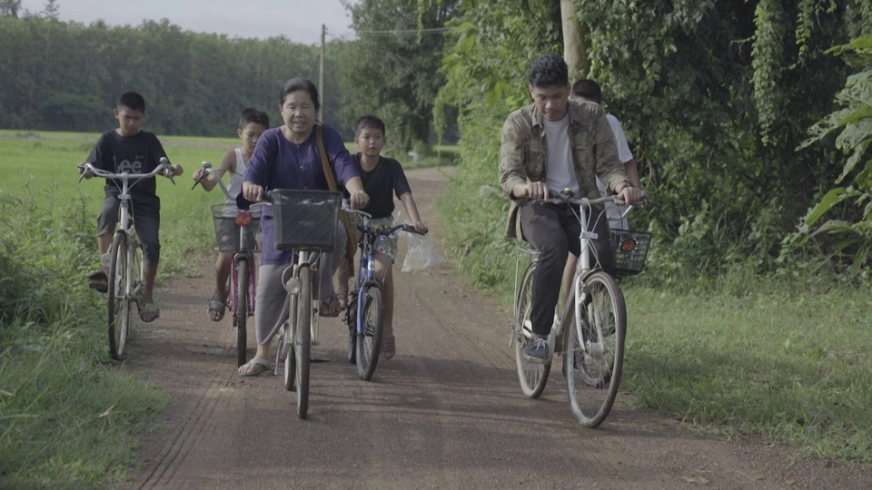 นางฟ้านาต้นจั่น