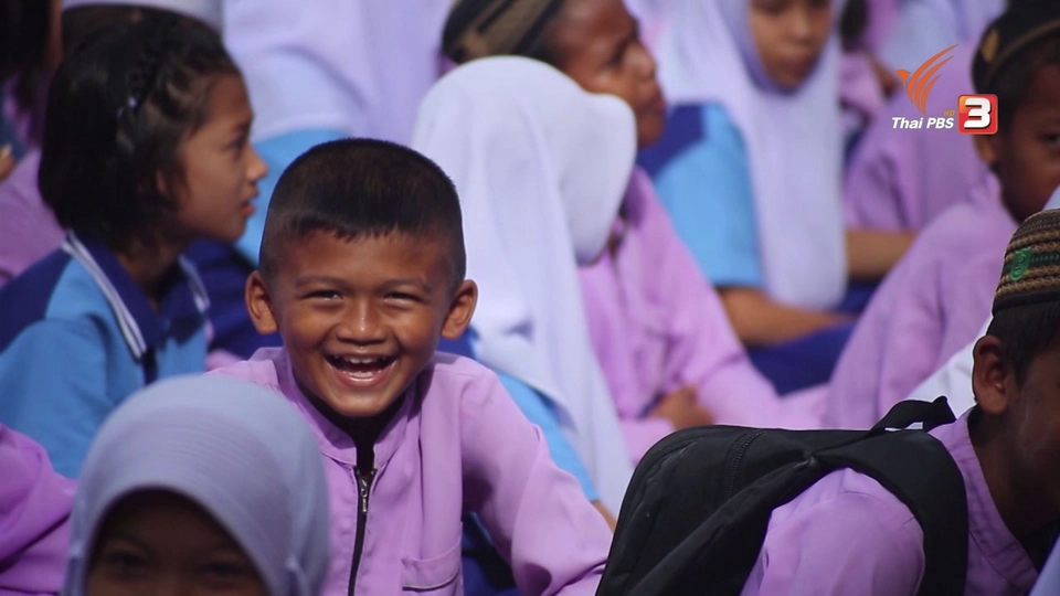 ครูวีณา (ผู้ประดิษฐ์สื่อการสอนอ่านออก เขียนได้)