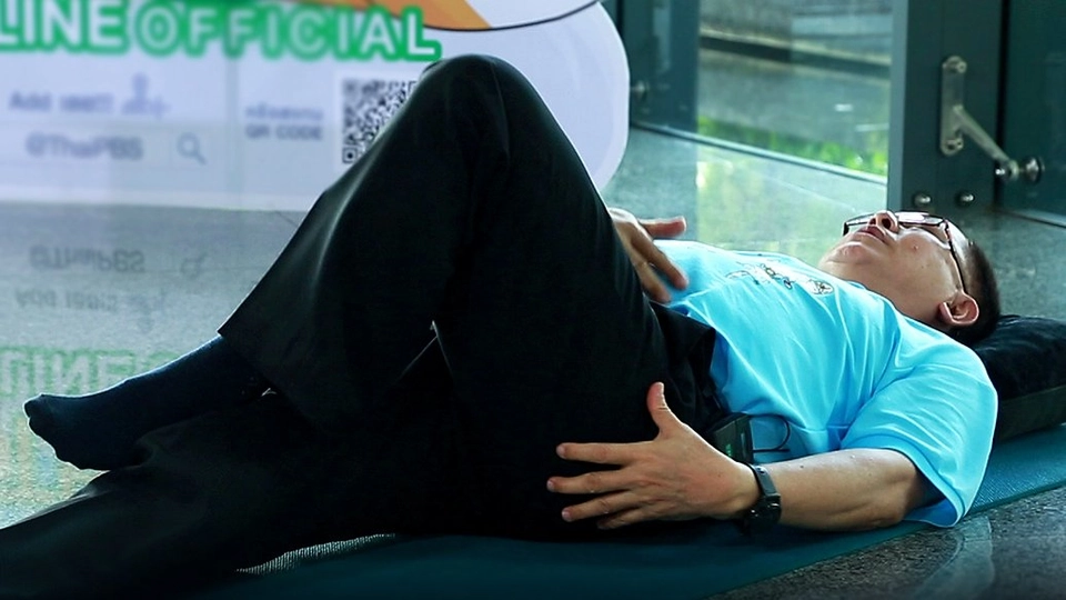 ​3 ท่านอนยืดเหยียด สำหรับผู้สูงวัย