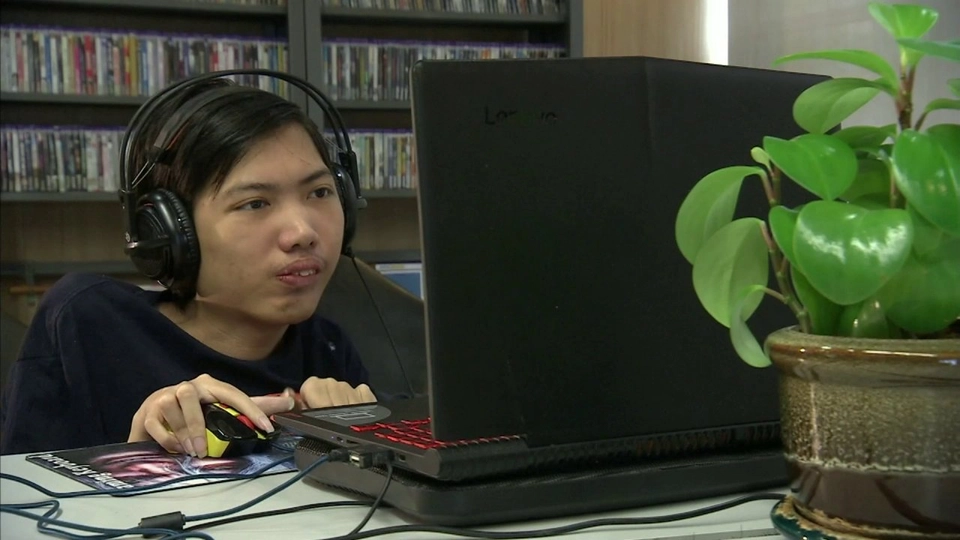 Social Talk : ชีวิตพลิกติดเกม จากหมากล้อมสู่นักกีฬาอีสปอร์ต