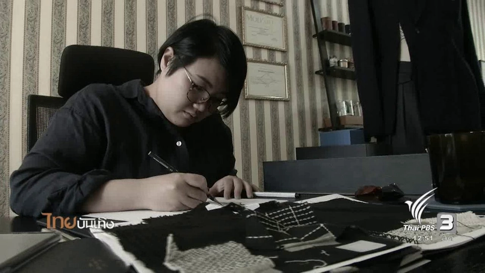 หัวใจในลายผ้า : Return to form คอลเลคชั่นเสื้อผ้าแสดงความอาลัย