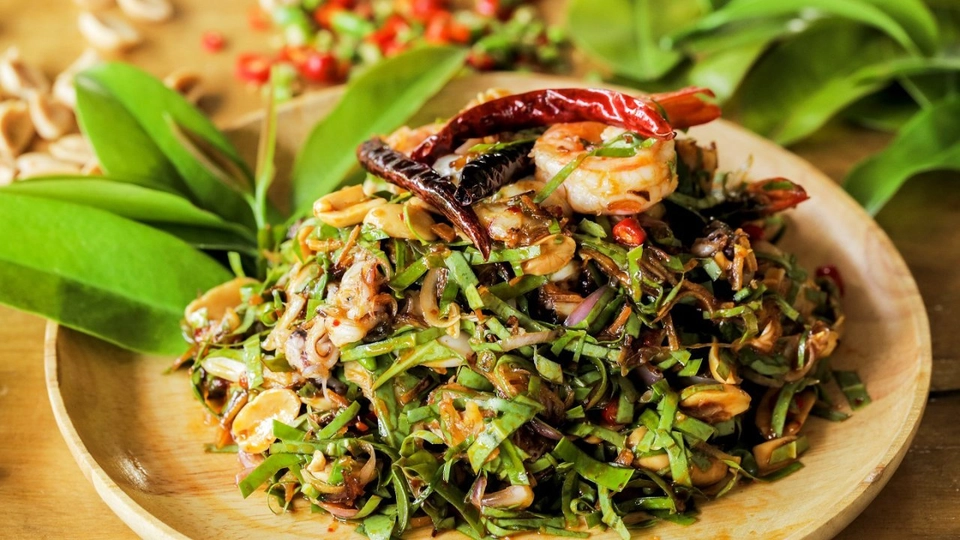 ยำใบชะมวงทะเล