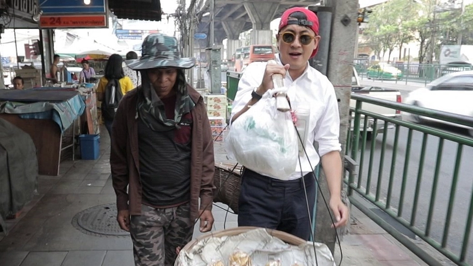 พ่อค้าหาบเร่ อาชีพไม่มีวันอด