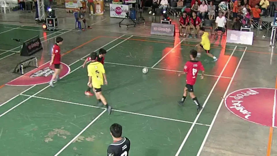 Street Football 3 on 3 เกมคนกล้า ตามล่าฝัน