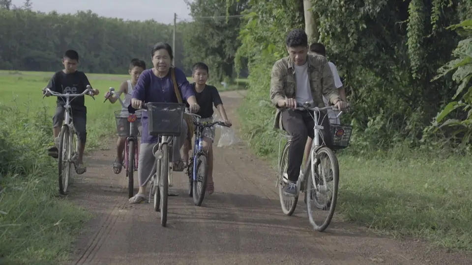 นางฟ้านาต้นจั่น