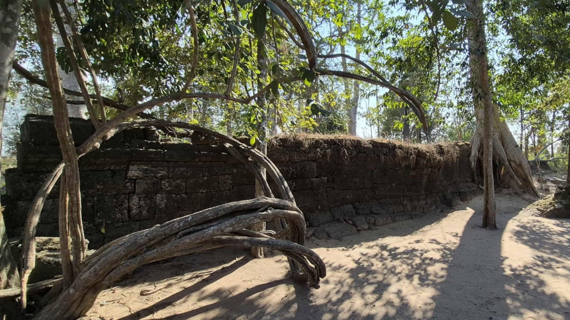 Thailand refuses to return Khana temple artefacts, says site is Thai ...