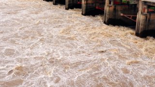 สทนช.เร่งระบายน้ำเตรียมพื้นที่รับฝนระลอกใหม่ ห่วงปราจีนฯ-นครนายก-ฉะเชิงเทรา