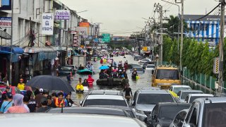 ปภ.เผยน้ำท่วม 27 จังหวัด - กทม. กระทบ 1.17 ล้านครัวเรือน 