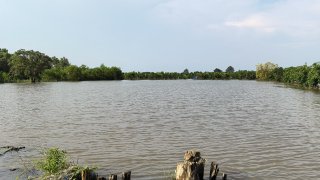 เปิดสาเหตุน้ำท่วมตะวันตก น้ำป่าหลากเร็ว เขื่อนน้ำสูง จับตาฝนหนักอีก 2 ระลอก