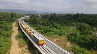 คมนาคมเร่งรัดก่อสร้างรถไฟทางคู่เส้นเด่นชัย-เชียงราย-เชียงของ ให้แล้วเสร็จในปี 2571
