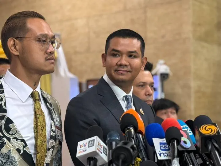 “ชัยชนะ” จวก 4 สส.ประชาธิปัตย์ โหวตสวนมติพรรค