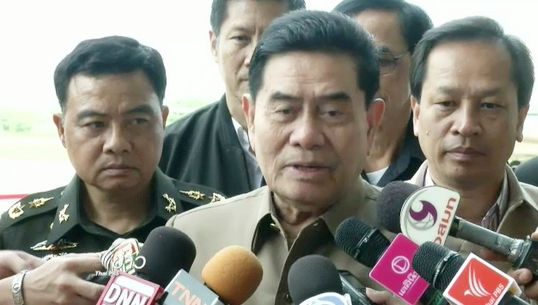 "ประชา" ยันห้ามม็อบปิดสนามบินสุราษฏร์-รบ.เน้นพูดคุยหวังสถานการณ์คลี่คลาย