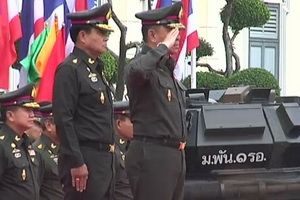 รมว.กลาโหมนัด ผบ.เหล่าทัพสรุปโผโยกย้ายทหารพรุ่งนี้ 