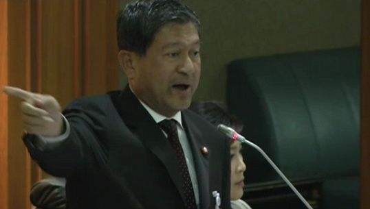 "เฉลิม" ยืนยันไม่ถอดยศ "ทักษิณ" ดำเนินตามขั้นตอนของ สตช.ทุกอย่างแล้ว