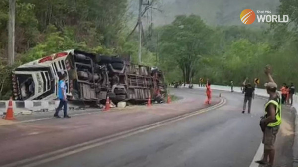 2 killed, 30 injured in a bus accident in Kanchanaburi