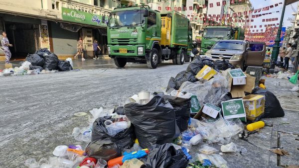 Songkran revellers left behind more than 100 tonnes of garbage on Silom and Khao San roads
