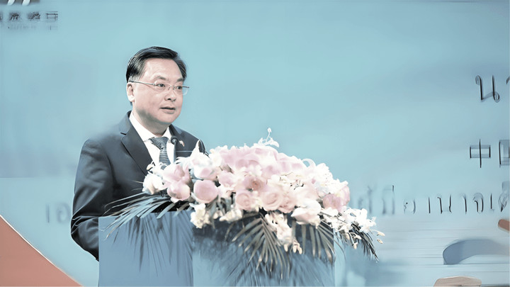 Chinese envoy asks Thais not to use “grey Chinese” term
