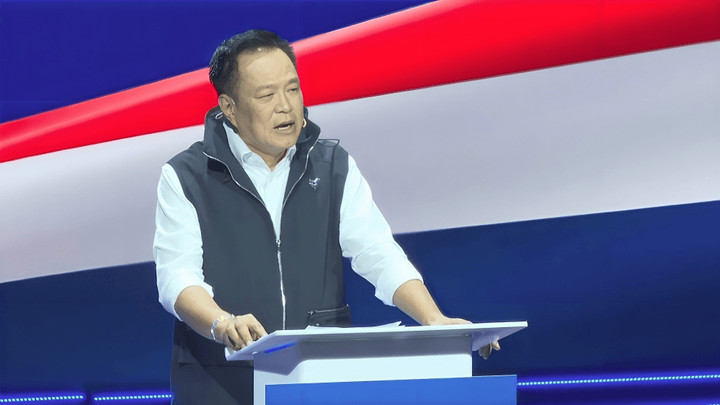 Bhumjaithai will stage political comeback under “Say and Do Plus”