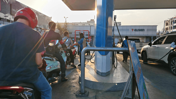 Round-the-clock fuel deliveries allowed to ease shortages