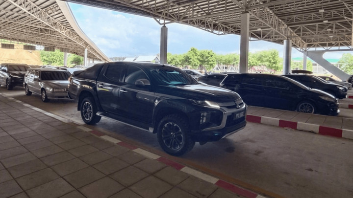 New Sadao border checkpoint opens amid jams and economic fears