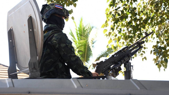 ไทยยิงเตือนตามกฎ! สู้รบในเมียนมาทำกระสุนข้ามตกชายแดนแม่สอด